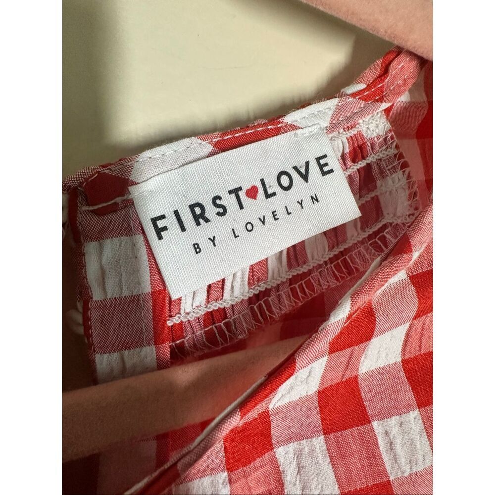 ๐ธ First Love by Lovelyn Red and White Plaid Puff Sleeve Top Size Small - Picture 2 of 3